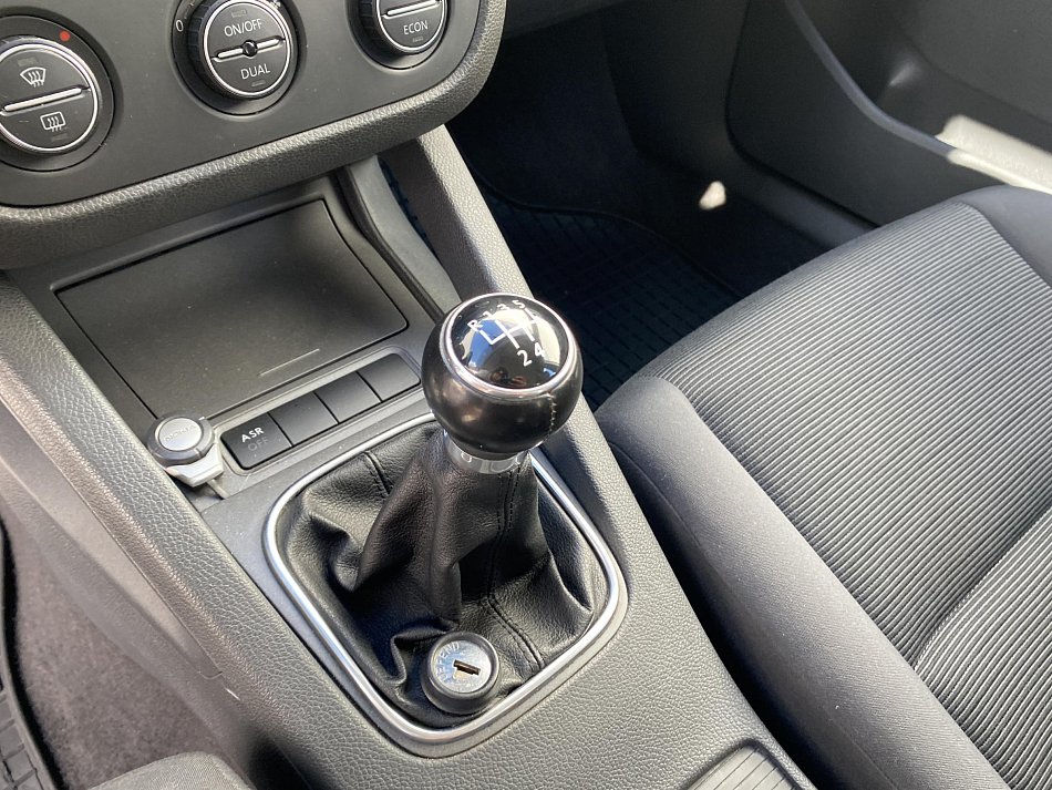 Volkswagen Golf 1.4i 