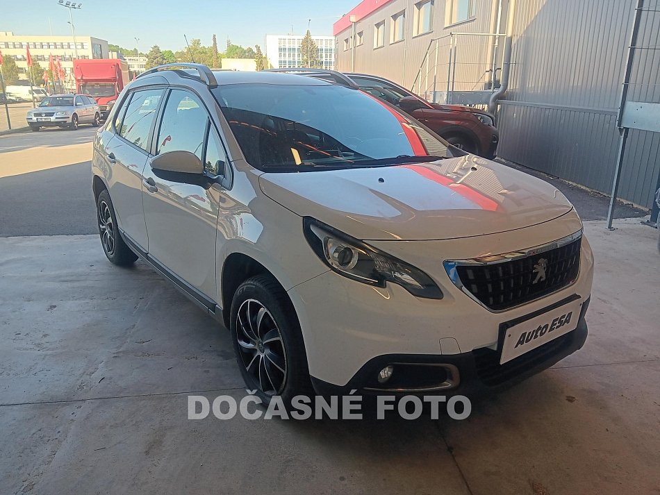 Peugeot 2008 1.2 PT 