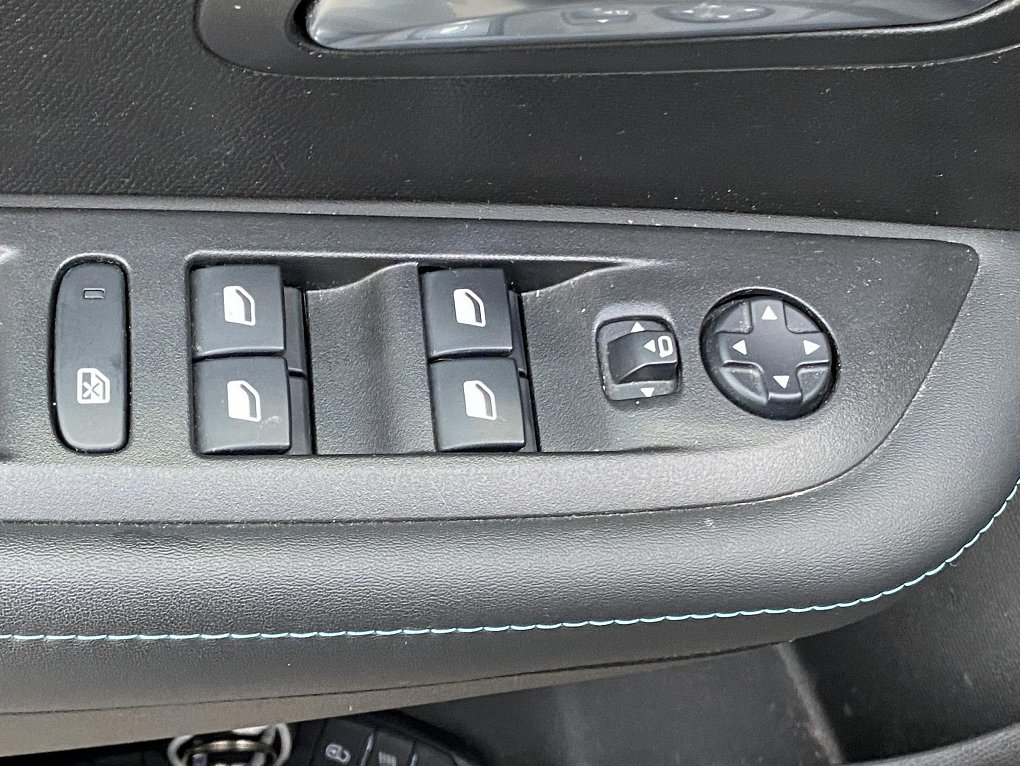 Peugeot 208 1.2PT Allure