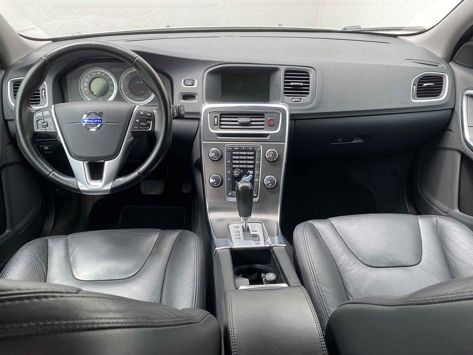Volvo V60 2.4 D5  4x4