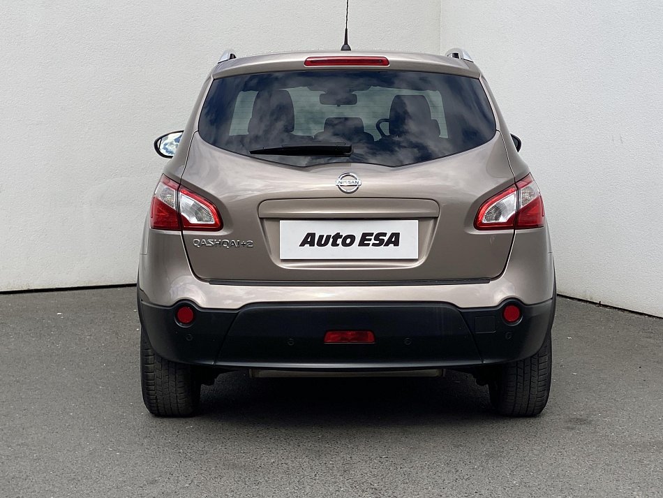 Nissan Qashqai 1.6i  7míst