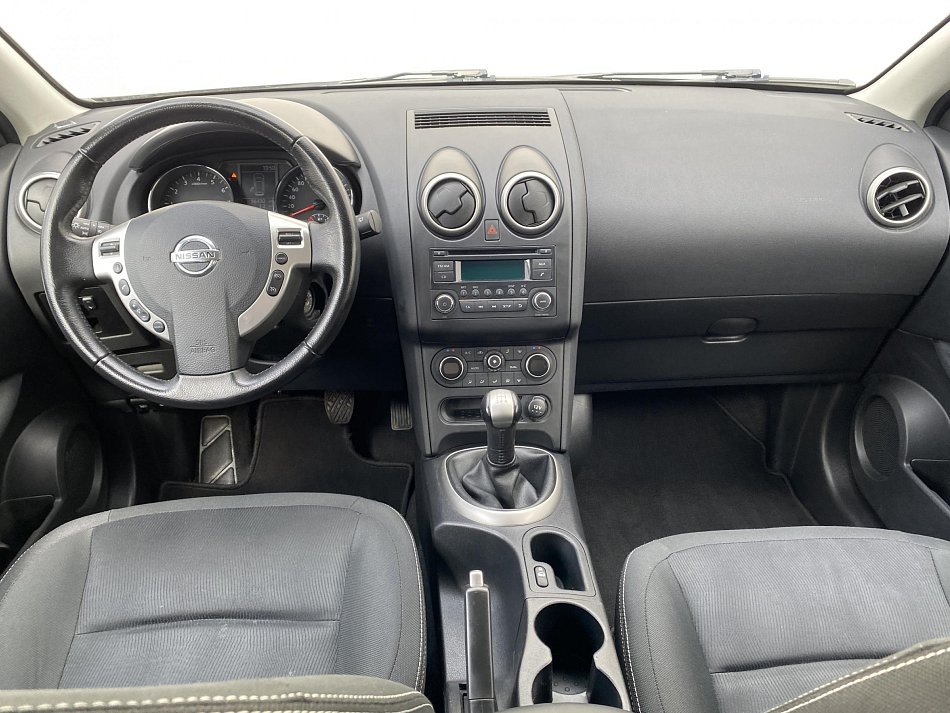 Nissan Qashqai 1.6i  7míst