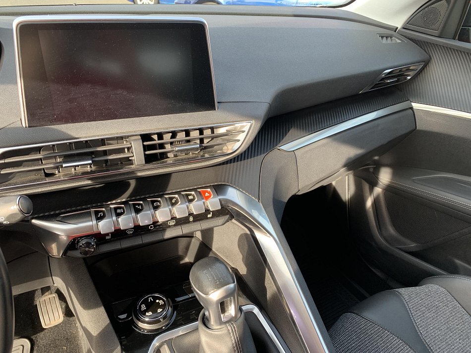 Peugeot 3008 1.2PT Allure