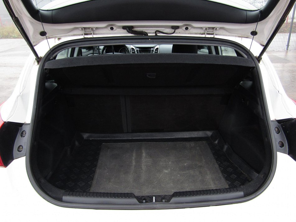 Hyundai I30 1.6 CVVT Trikolor