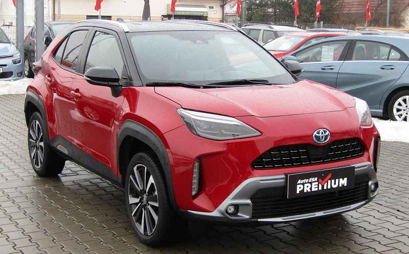 Toyota Yaris 1.5e-CVT  Cross