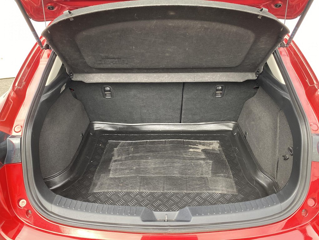 Mazda 3 2.0i 