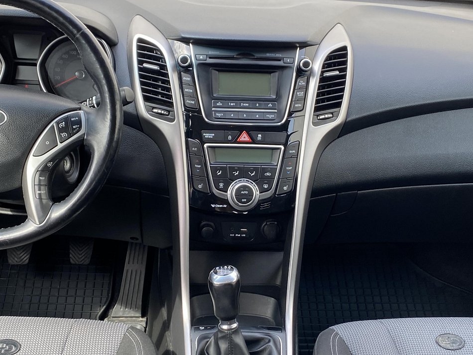 Hyundai I30 1.6i 