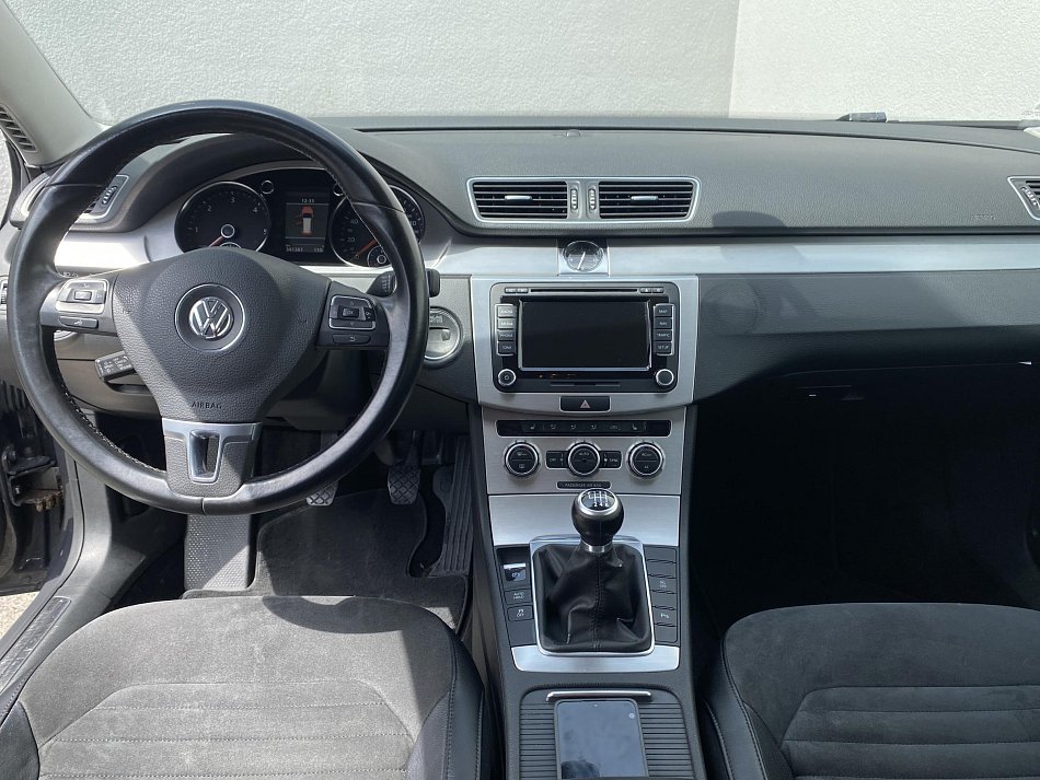 Volkswagen Passat 2.0 TDi Highline