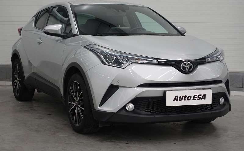 Toyota C-HR 1.2 T Executive 4x4