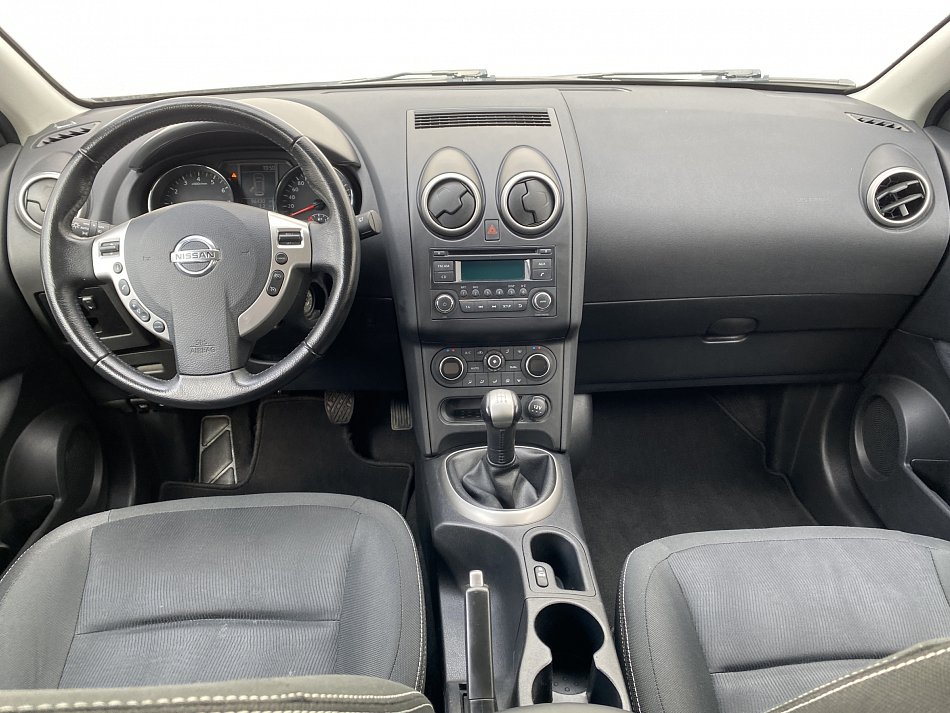 Nissan Qashqai 1.6i  7míst