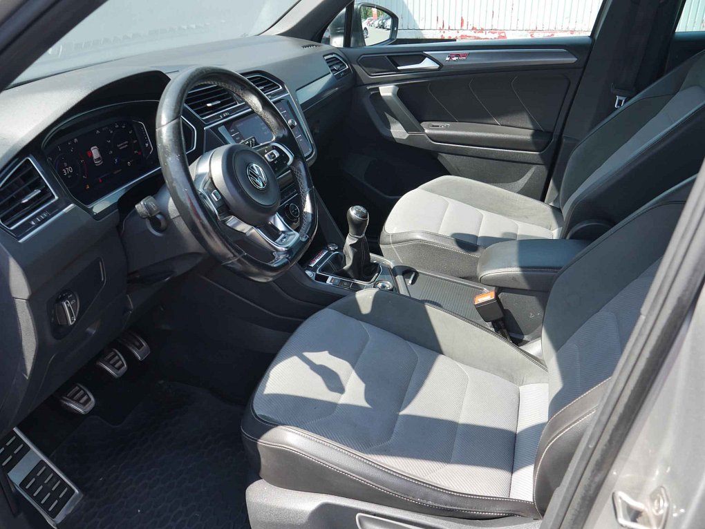 Volkswagen Tiguan 2.0TDi R-Line