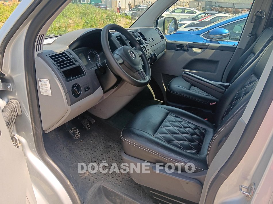 Volkswagen Transporter 2.0TDi  L2 5míst