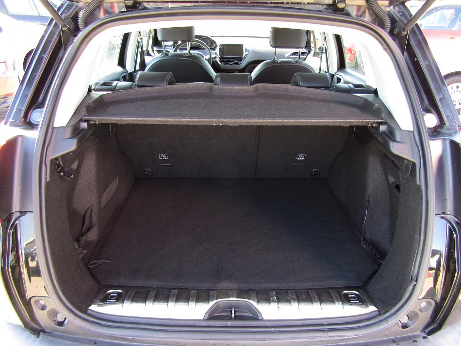 Peugeot 2008 1.2PT Allure