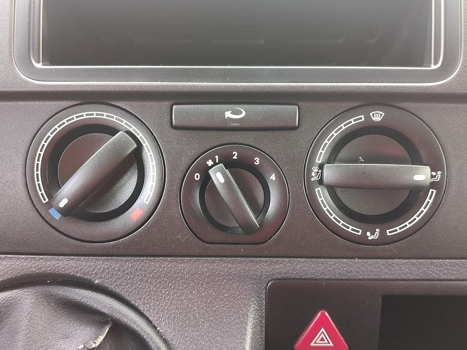 Volkswagen Transporter 2.0TDi  5míst