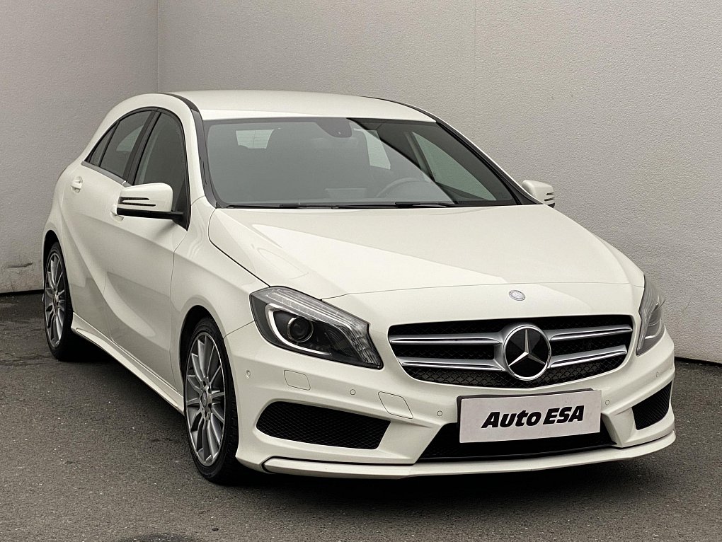 Mercedes-Benz Třída A 2.0 i  A250 AMG paket