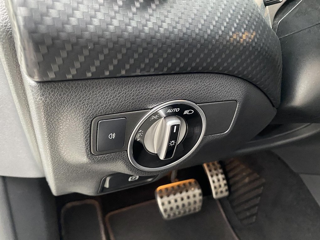 Mercedes-Benz Třída A 2.0 i  A250 AMG paket