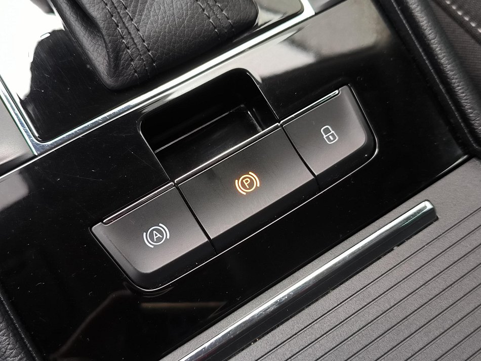 Škoda Superb III 2.0TDI Ambition