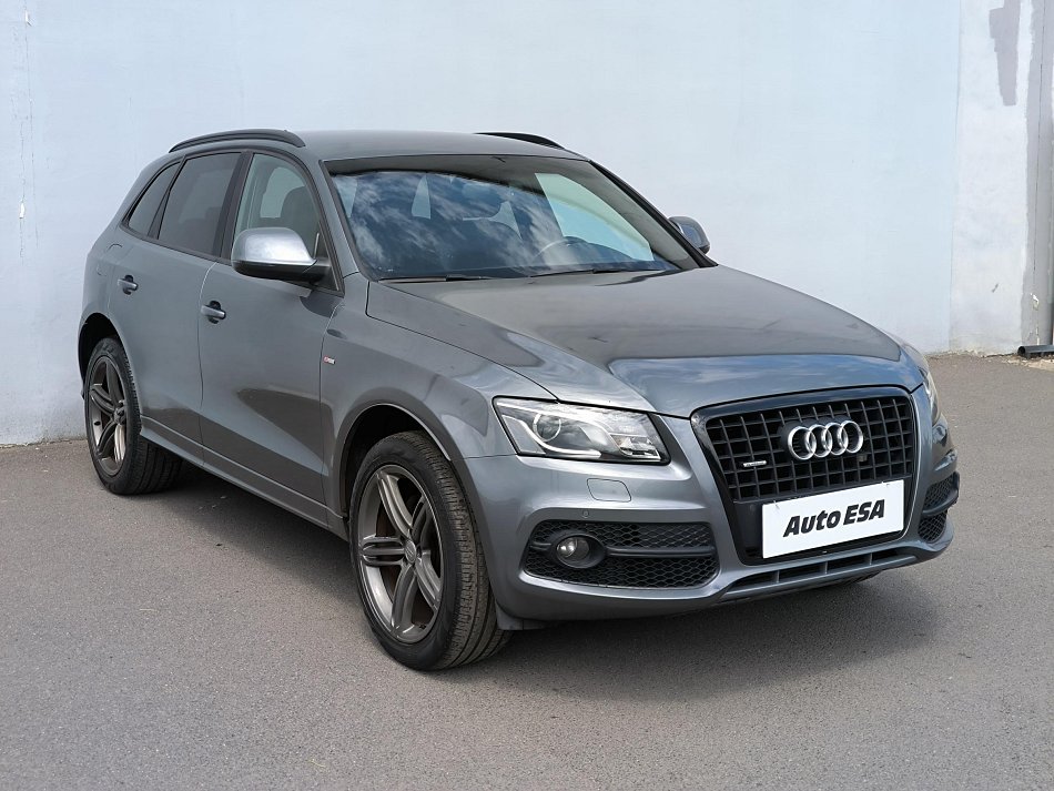 Audi Q5 2.0 TFSi S-line Quattro