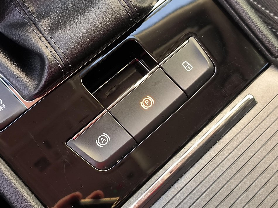 Škoda Superb III 1.6 TDI Style