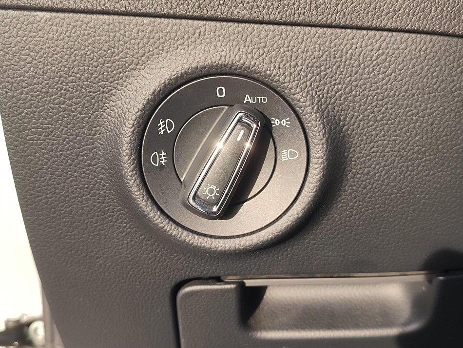 Škoda Superb III 1.6 TDI Style