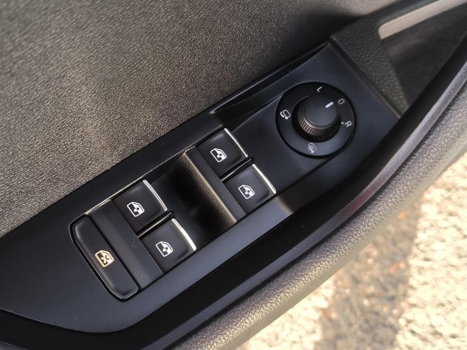 Škoda Superb III 1.6 TDI Style