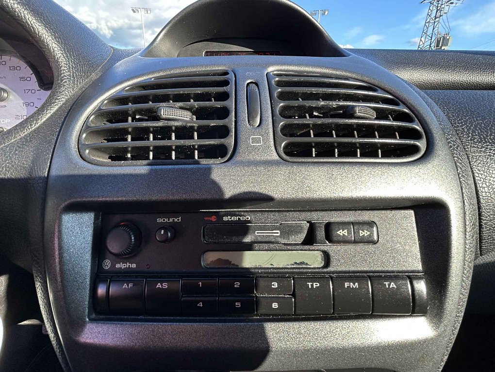 Peugeot 206 1.1i 