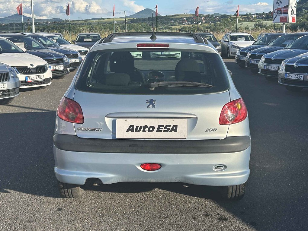 Peugeot 206 1.1i 