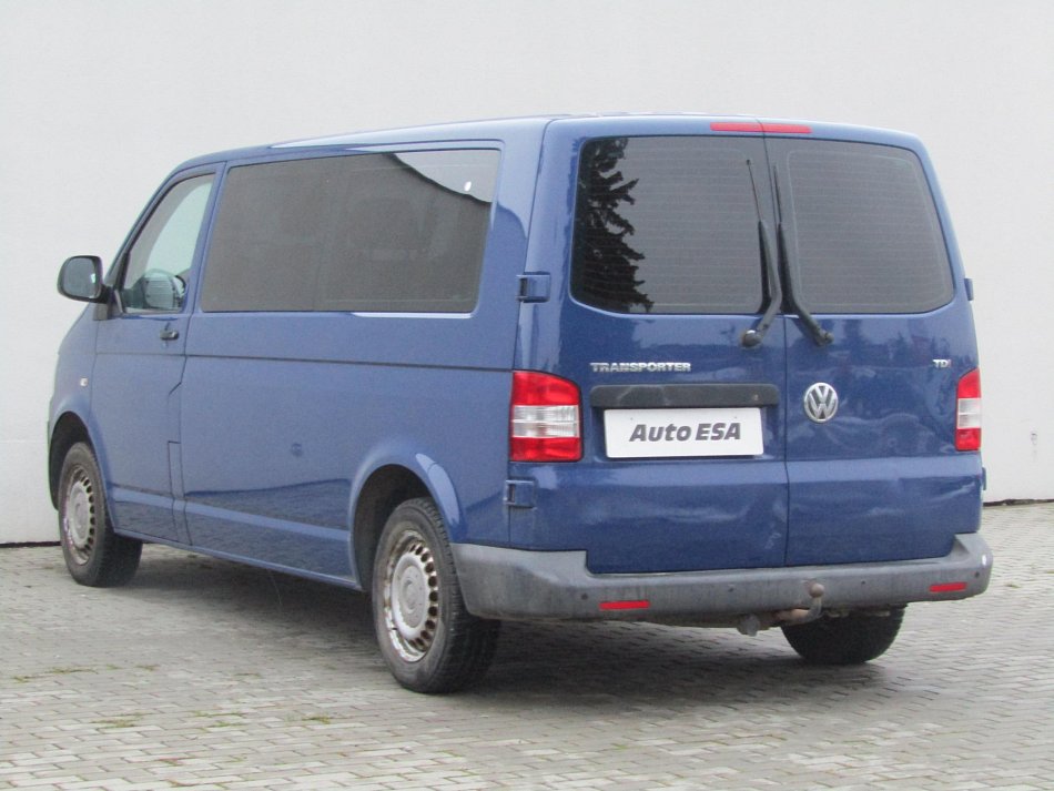 Volkswagen Transporter 2.0TDi  L2 8míst