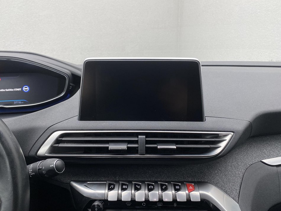 Peugeot 3008 1.2 PT Allure