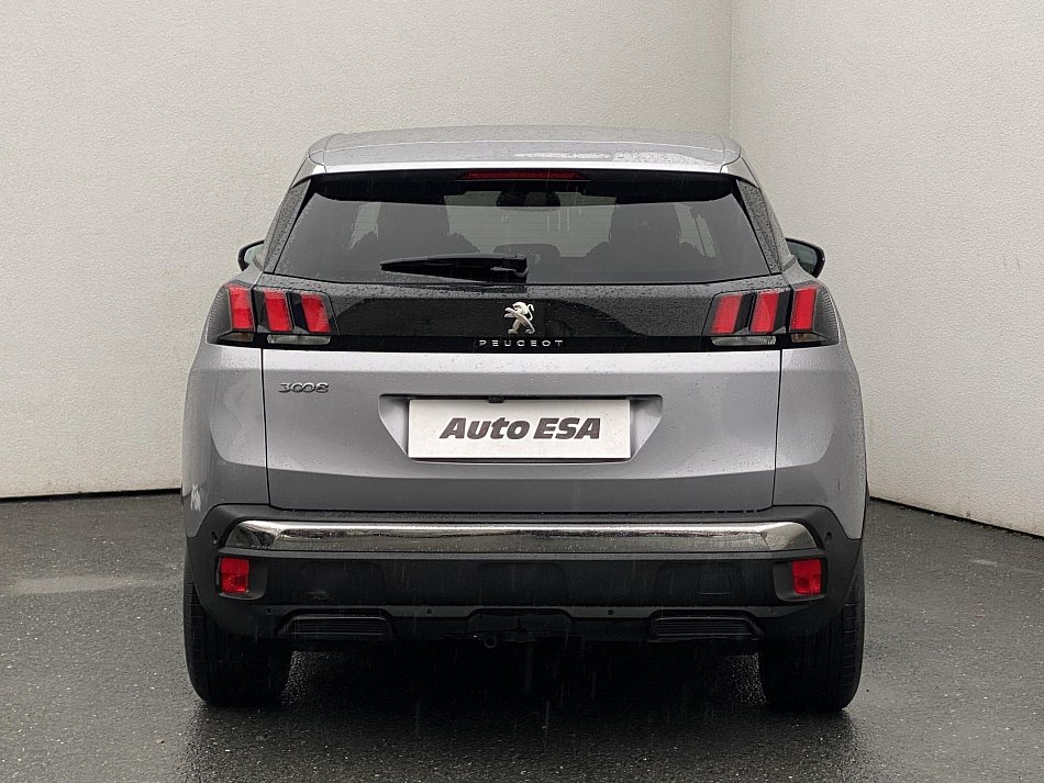 Peugeot 3008 1.2 PT Allure