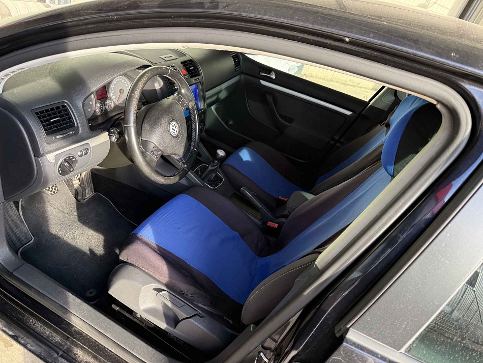Volkswagen Golf 1.6i 