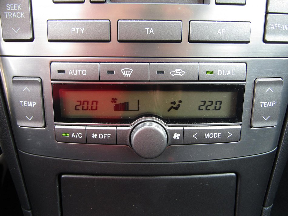 Toyota Avensis 1.8 VVT-i Executive