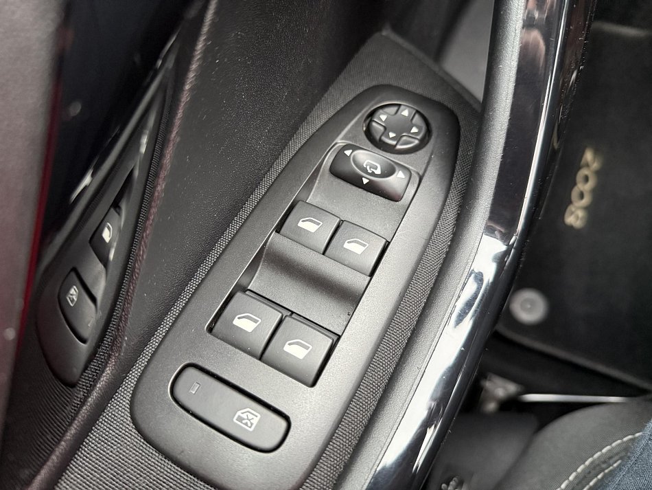 Peugeot 2008 1.2PT Active