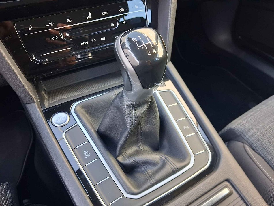 Volkswagen Passat 1.5 TSi Business