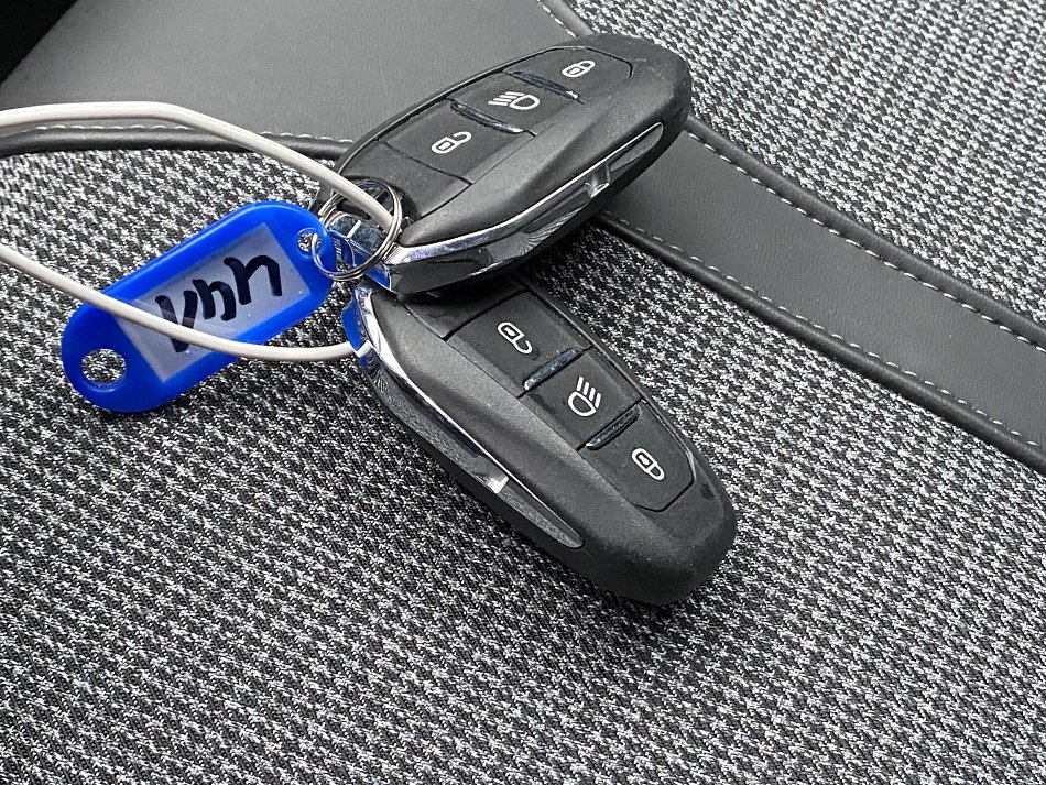 Peugeot 3008 1.2PT Allure