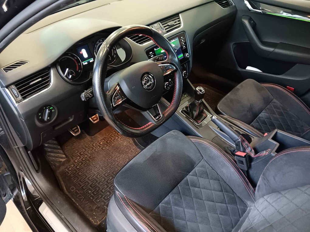 Škoda Octavia III 2.0 TSI 