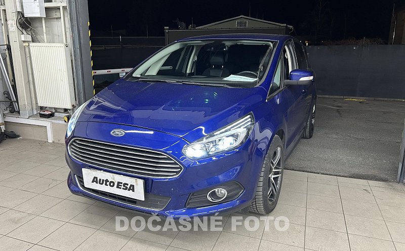 Ford S-MAX 2.0TDCi  4x4, 7míst