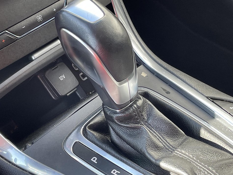 Ford S-MAX 2.0TDCi  4x4, 7míst