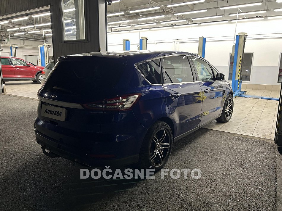 Ford S-MAX 2.0TDCi  4x4, 7míst