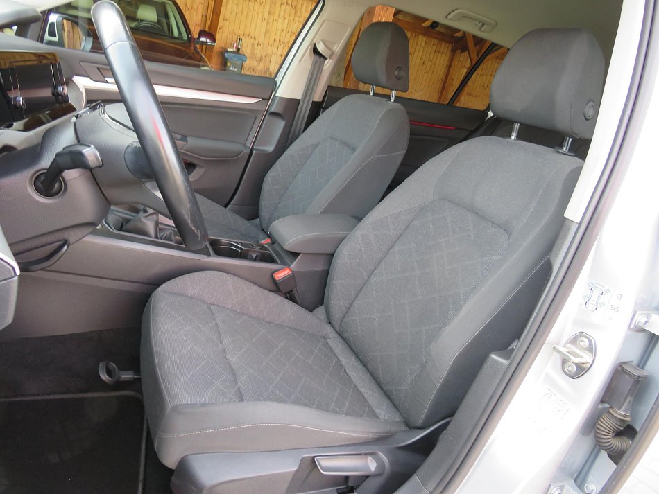 Volkswagen Golf 1.0 TSI Life