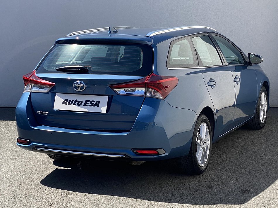 Toyota Auris 1.6i Trend