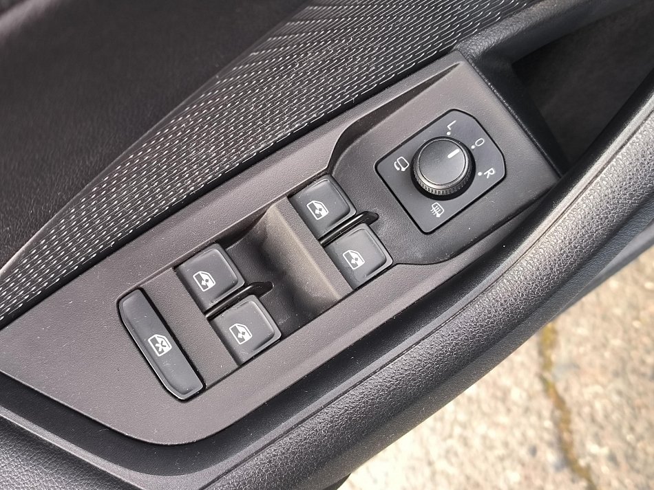 Škoda Octavia IV 2.0 TDi 