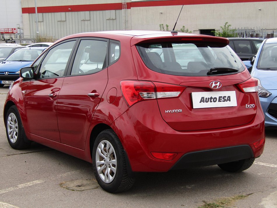 Hyundai Ix20 1.4i 