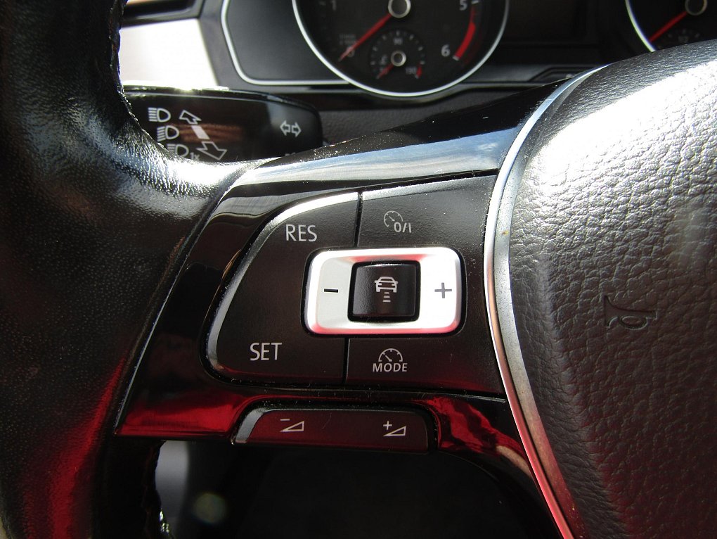 Volkswagen Passat 2.0 TDi Highline