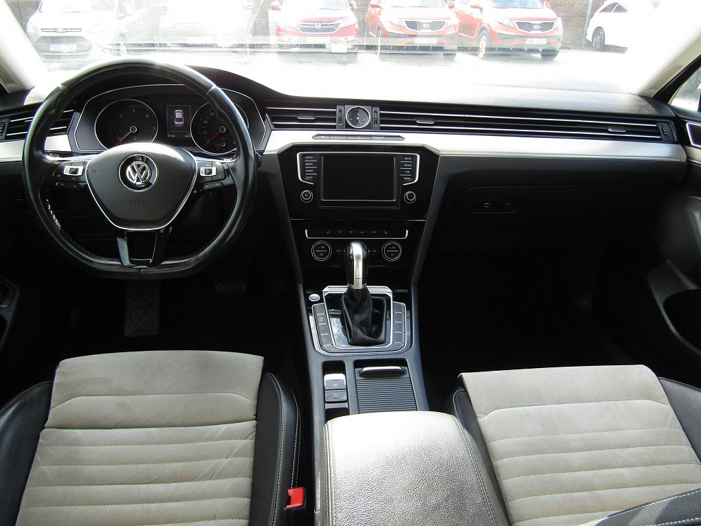 Volkswagen Passat 2.0 TDi Highline