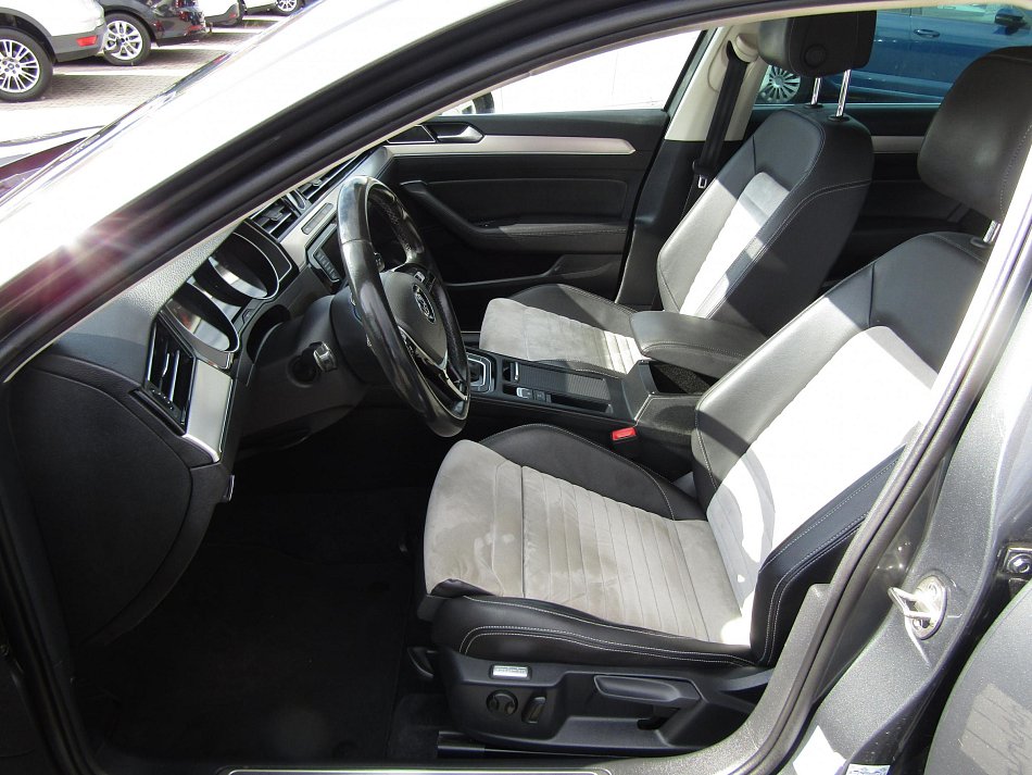 Volkswagen Passat 2.0 TDi Highline