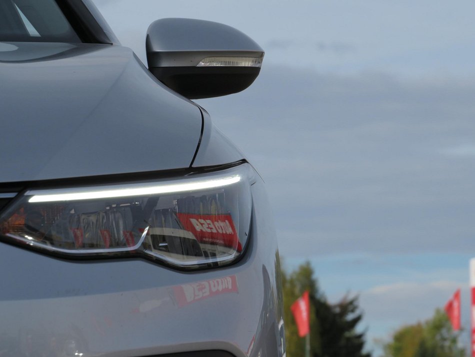 Volkswagen Golf 1.0 TSI 