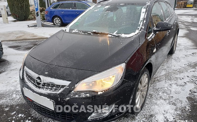 Opel Astra 1.6i  SportTourer