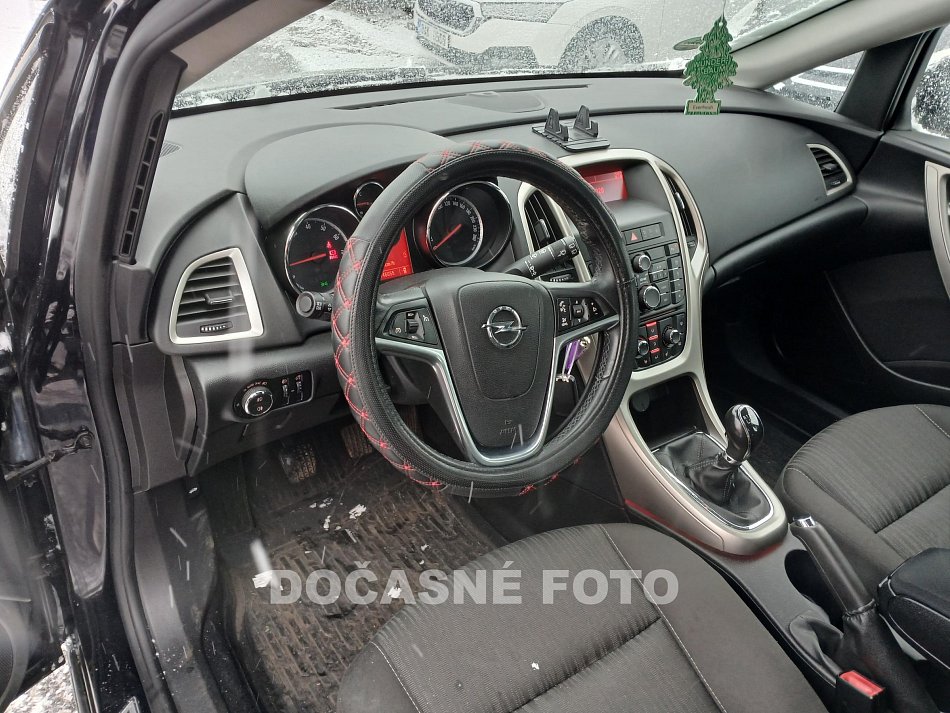 Opel Astra 1.6i  SportTourer