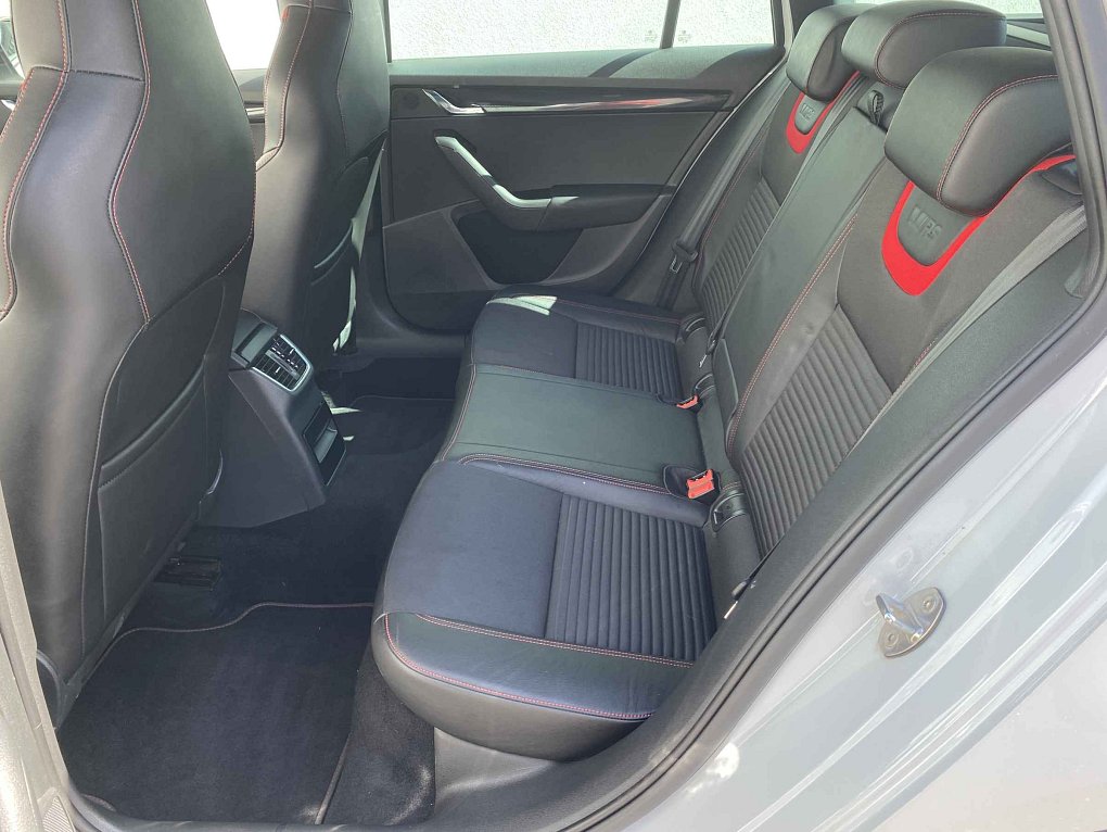 Škoda Octavia III 2.0 TSi RS Challange